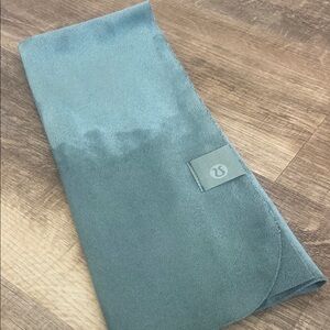 Lululemon The (Small) Towel